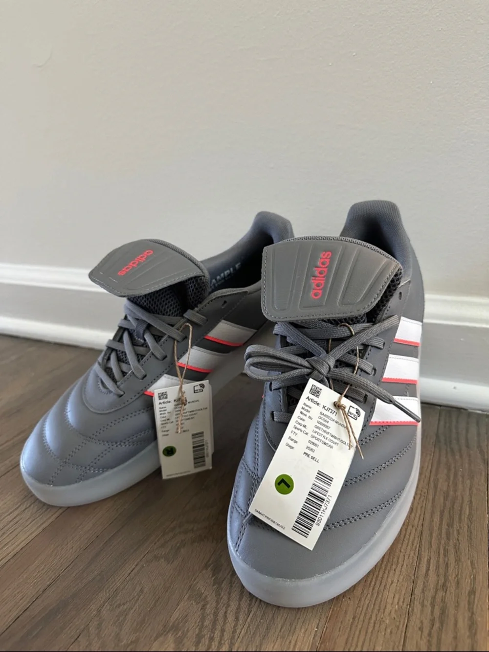 Adidas - Picture 1 of 6